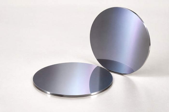 Silicon flat windows
